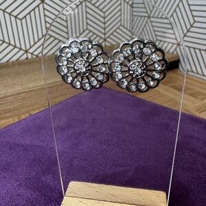 Elegant Silver Floral Earrings